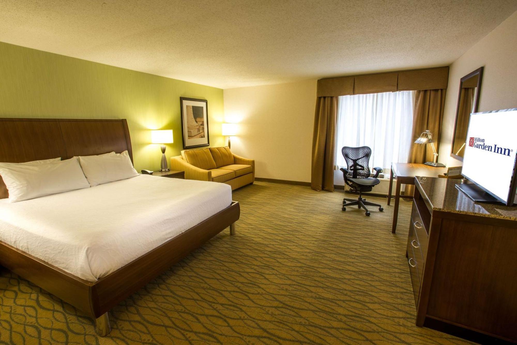 Hilton Garden Inn Стейт Колледж Экстерьер фото