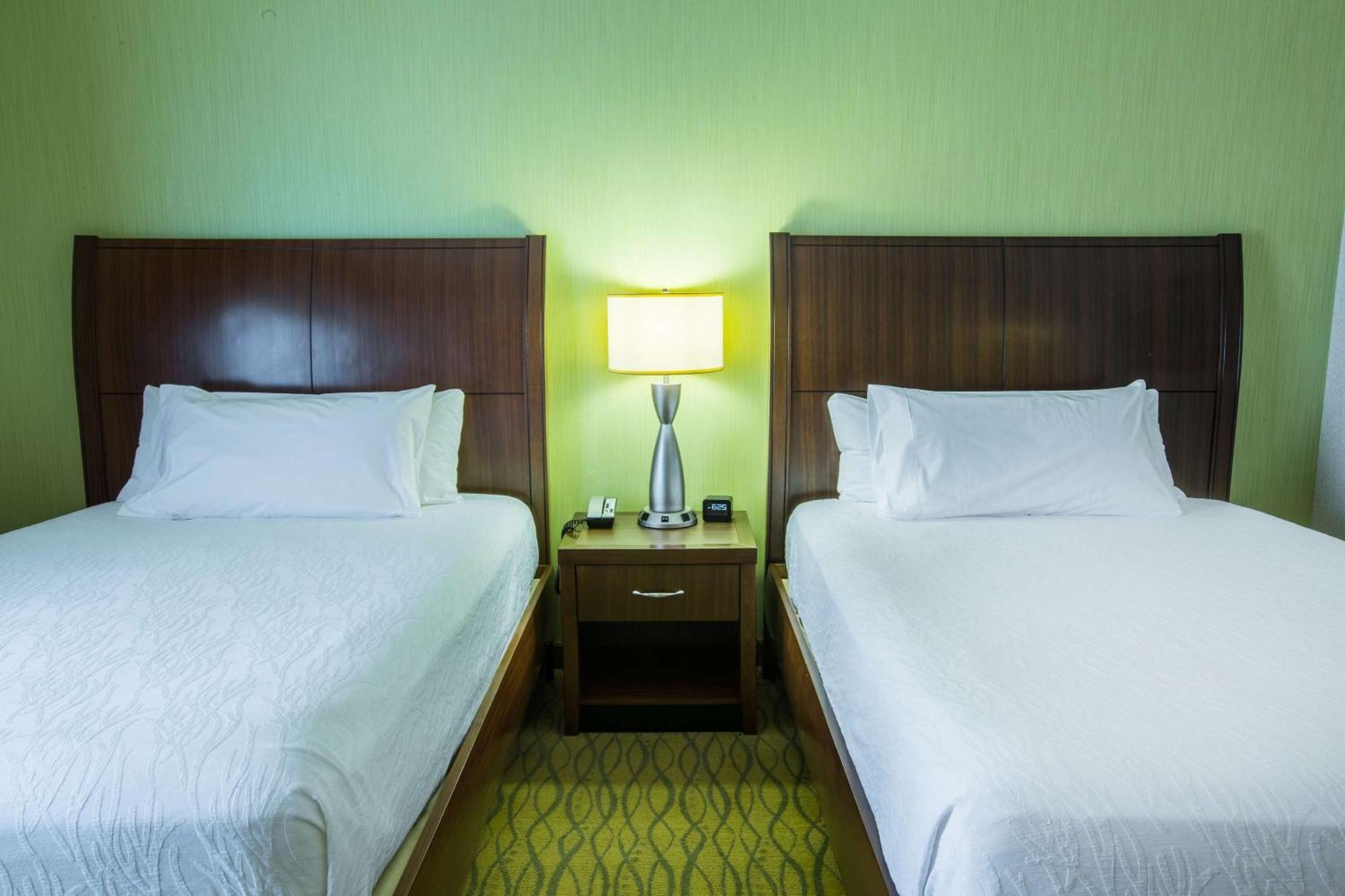 Hilton Garden Inn Стейт Колледж Экстерьер фото