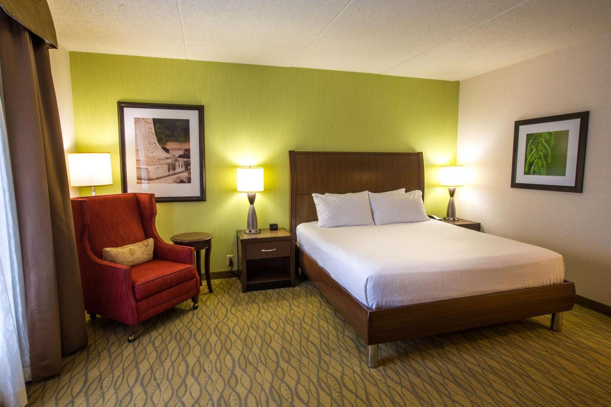Hilton Garden Inn Стейт Колледж Экстерьер фото