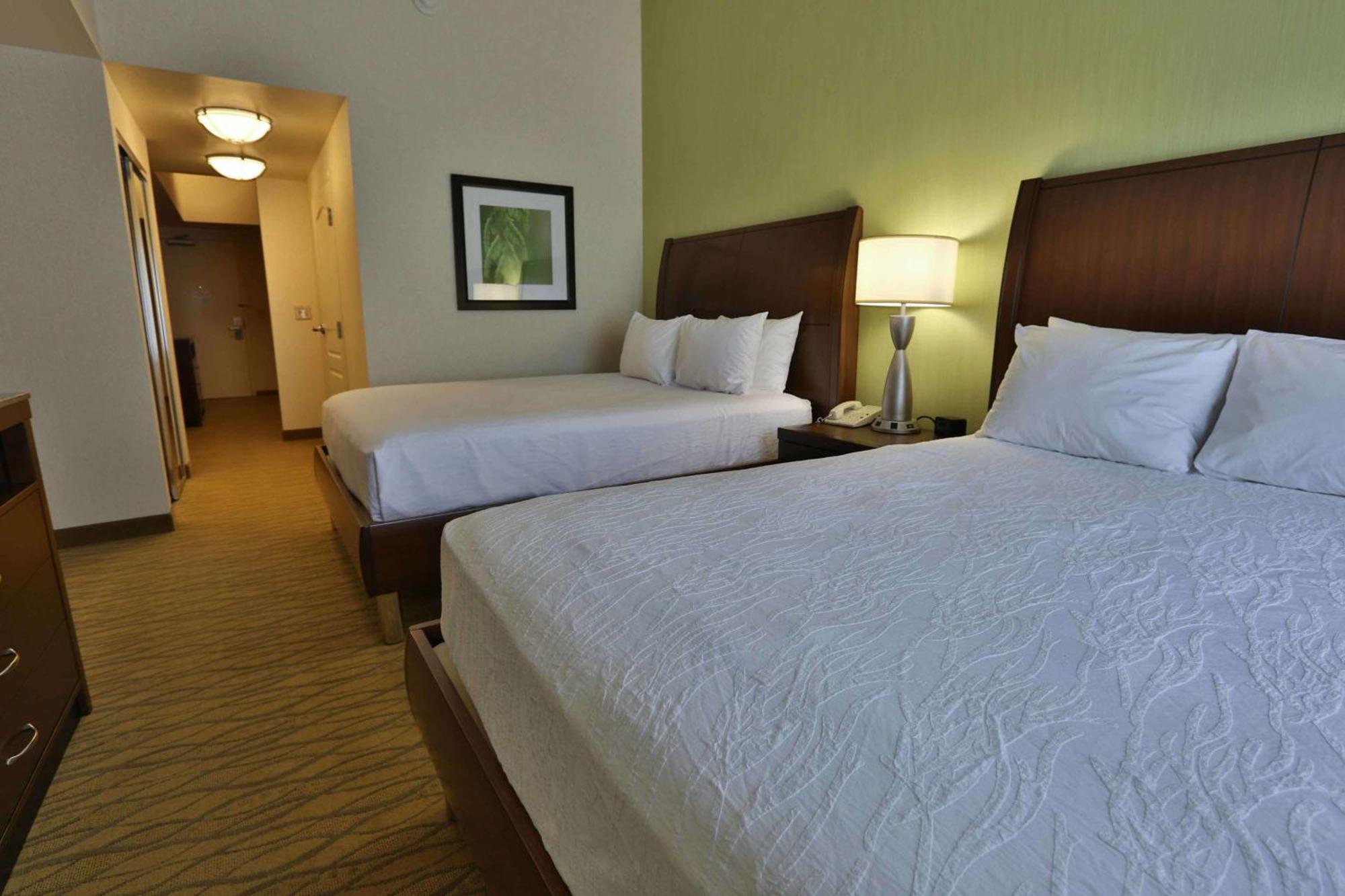 Hilton Garden Inn Стейт Колледж Экстерьер фото