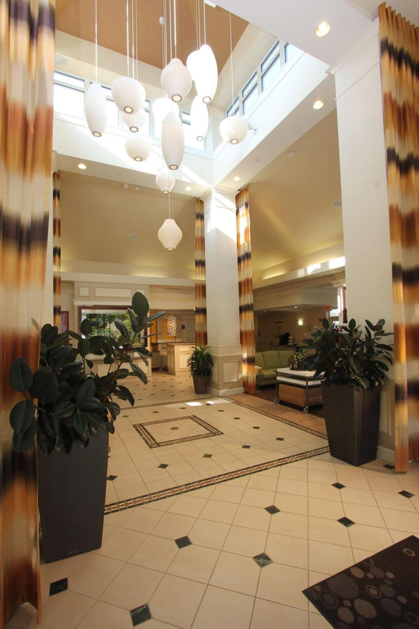 Hilton Garden Inn Стейт Колледж Экстерьер фото