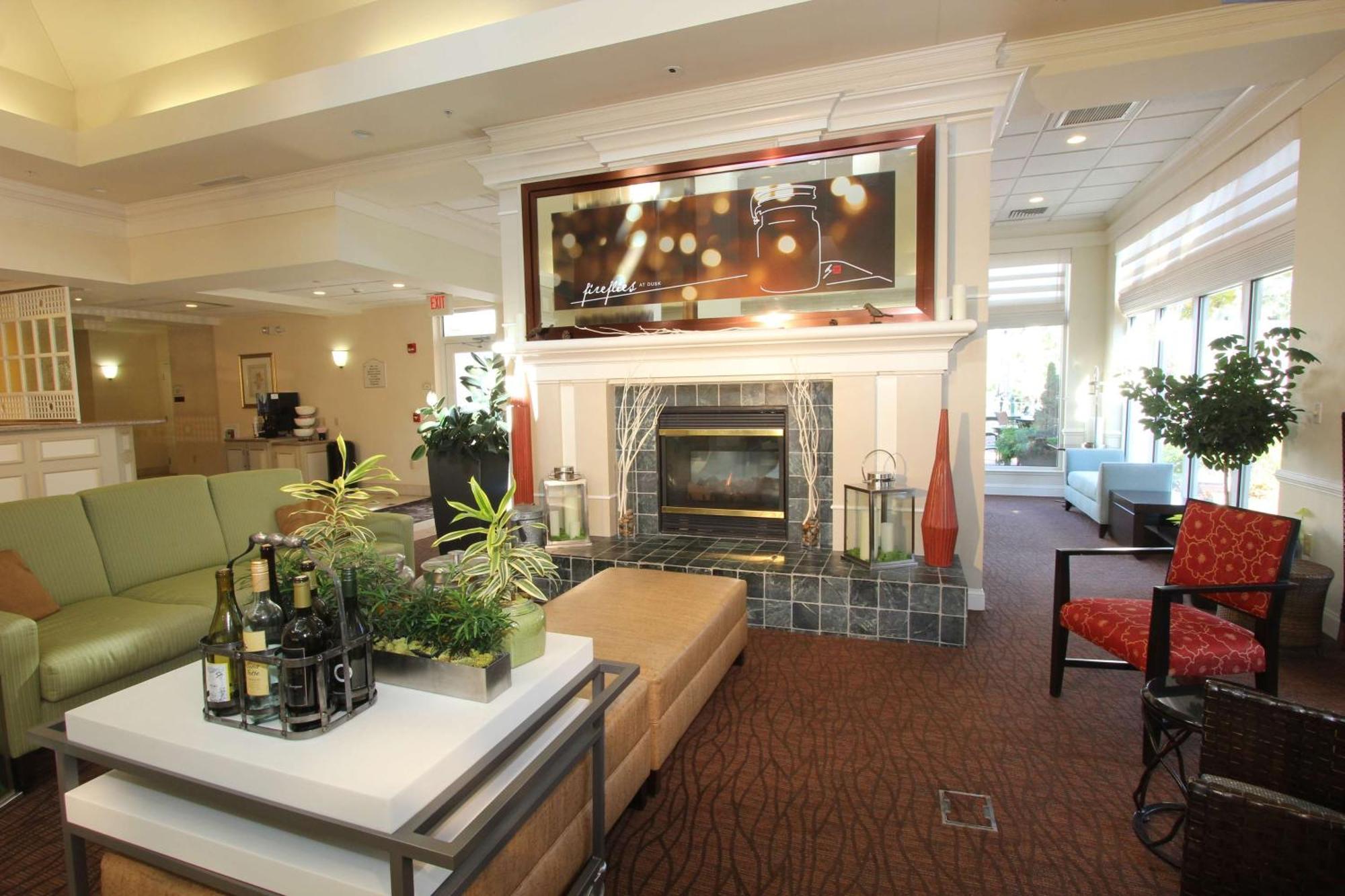 Hilton Garden Inn Стейт Колледж Экстерьер фото